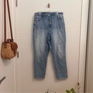 American Eagle Stretch Mom Jeans